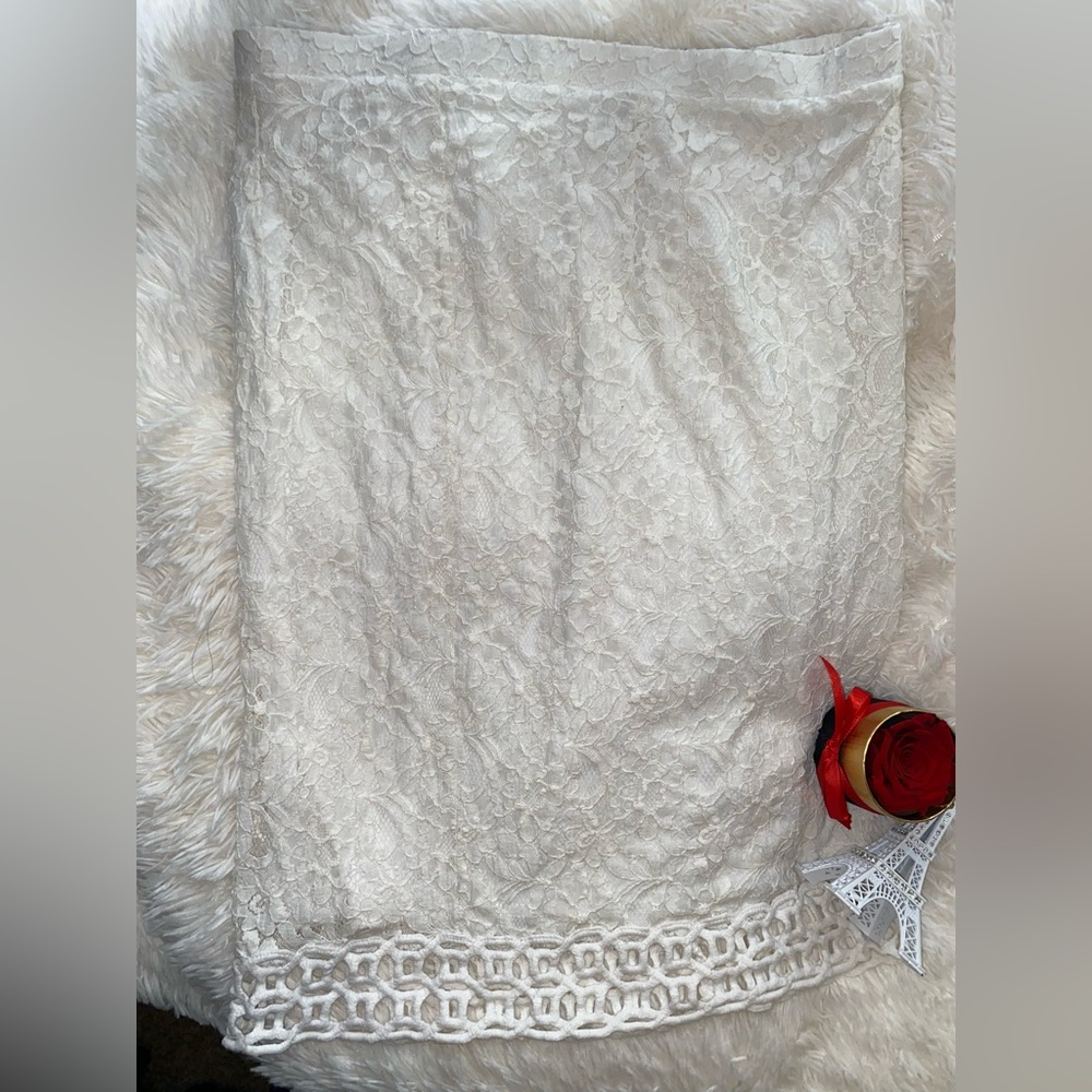 Lace midi skirt